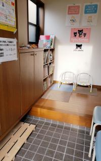 入口を入るとベビーカー置き場があります。