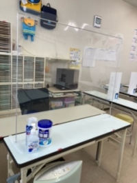 当教室は衛生管理とともに、安心安全対策も行っております。