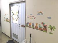 教室入口です♪初めての習い事でも楽しくスタート♪