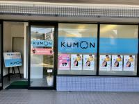 教室前に駐車場があります。