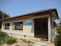 道路に面し、日当たり・風通し良好です。