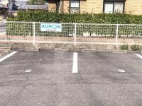 駐車場は2番、3番をご利用下さい。