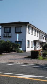 ときめき水都市の南隣にあります。<br />
教室前に駐車場、教室横に駐輪場があります。