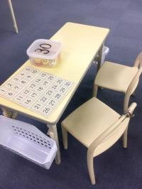 小さいお子さまも安心して座っていただけます。