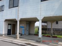 駐車スペースもOK!駐車場奥の入り口からお入りください。