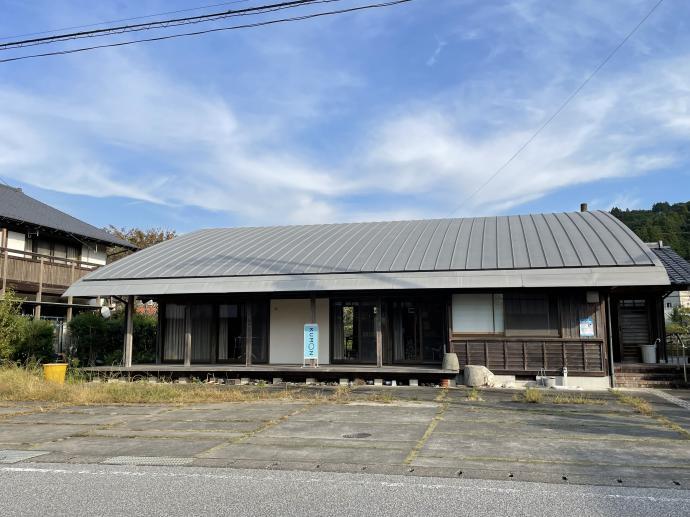 教室の周囲は静かな住宅地で、広くゆったりした雰囲気です。