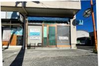 お車でお越しの際は教室前のスペースをご利用ください。