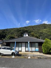 外観です。伊野小学校の北側スグの場所にあります。<br />
駐車場完備しております。