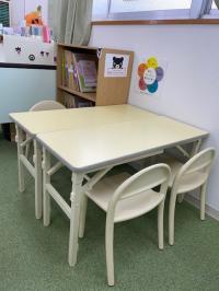 小さいお子様に合わせた幼児机をご用意しております。