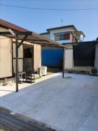 教室入り口です。<br />
前には自動車駐車できます。<br />
<br />