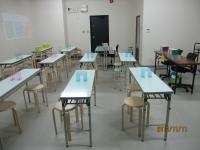 明るく広々とした学習スペースです。