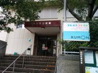 高田区公民館１階右手の会議室です。