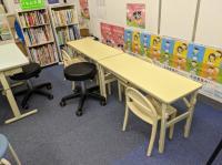 幼児さんの学習スペースです。くもん文庫に絵本もたくさんあります。