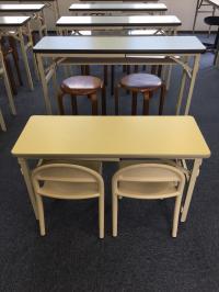 三角えんぴつやくれよんを使って、お絵かきも楽しめます。