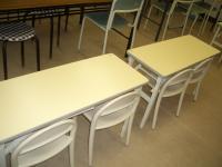 幼児さんでも足がつくので、安定した状態で学習できます。