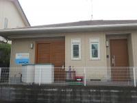 教室の外観です。弥生が丘小学校の南にあります。