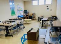 幼児席4。対面指導席6。一般席20。合計30席。スッタフ5名で対応いたします。