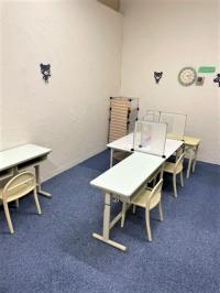 幼児さんが学習する席にて、BKタイムをします。プレイマットもご用意しています。