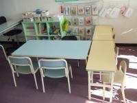 小さいお子さんの専用の椅子と机です