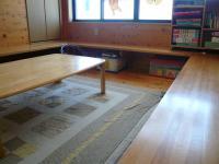 あたたかいウッド調の内装です。