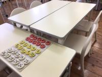 背もたれのあるイスで、幼児さんでも安心・安全です☆彡