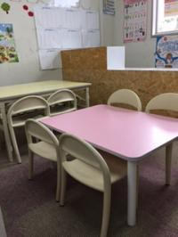 小さなお子さんも座りやすいイスをご用意♪