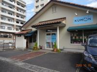 シャトレーゼさんのお隣です。4台の駐車スペースもあります。