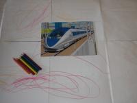 子どもたちが自由に描きました。