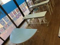 幼児用の机、椅子もご用意しています。