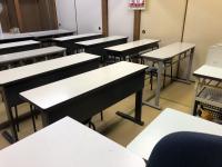 安全第一のため学習室では家具の設置は最小限にしています