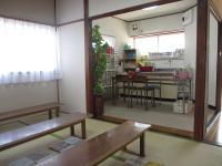 １階の幼児、低学年席とスタッフ席