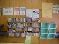 小さい方向けの絵本もたくさんあります。