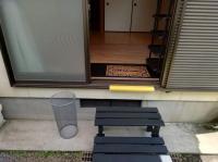 出入口は南側の奥の部屋です。雨天時などは、室内にベビーカーを置けます。