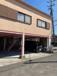 国分西保育園裏にあります。教室へは２階へお上がりください。1F部分は駐車場です。