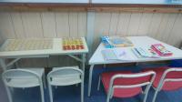 子どもたちが大好きなくもんの教具で、<br />
あそびます。