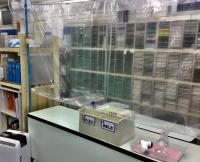 採点席には飛沫防止シート、空気清浄機・サーキュレーターを使い感染防止対策中