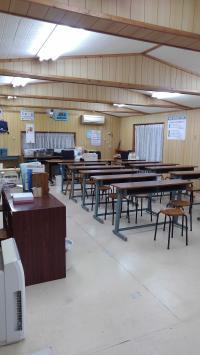 教室入り口から見た教室内の様子です。