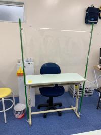 感染拡大防止の飛沫防止シートも設置しております。