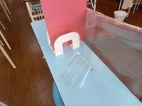 一人ひとりのフェイスシールドもあります。毎回スタッフが丁寧に消毒しています。