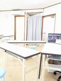 グループでも行います。<br />
同じ親同士で話もできますよ。