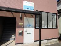 教室は建物の1階です。駐車場もございます。
