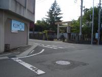 八坂神社の向かい側にあります。
