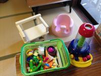 ベビー用の椅子・おもちゃなども準備しています。