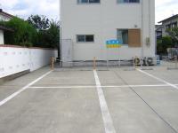 教室横に駐車場もございます。看板で駐車位置をご確認ください。