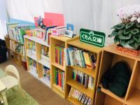 読書活動にも積極的に取り組んでいます。