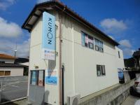 ヨークタウン谷川瀬の近く、東邦銀行のななめ向かい側です。