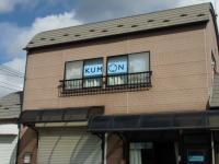 教室は２階です。駐車場を完備しています。