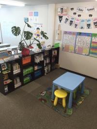 明るく清潔感のある教室です。