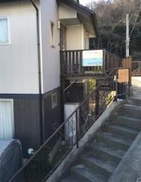 水色の看板が目印です！