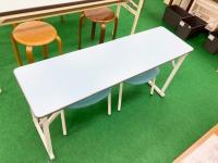 小さなお子様向けの机もご用意しております。